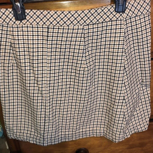 Divided by H&M Skirt School Girl 12, Tan Beige Black, Plaid, Mini, A-line - Picture 3 of 4